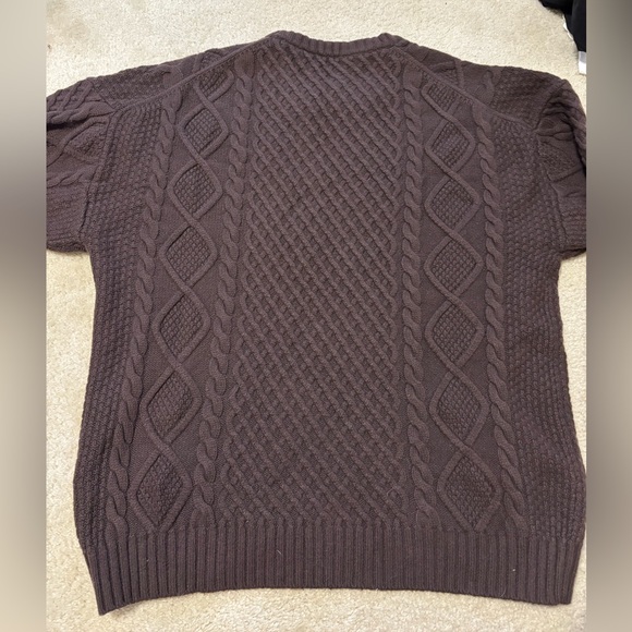 Aritzia Peggy Sweater - Picture 6 of 6
